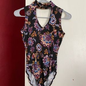 Floral tank top bodysuit with v-cutout